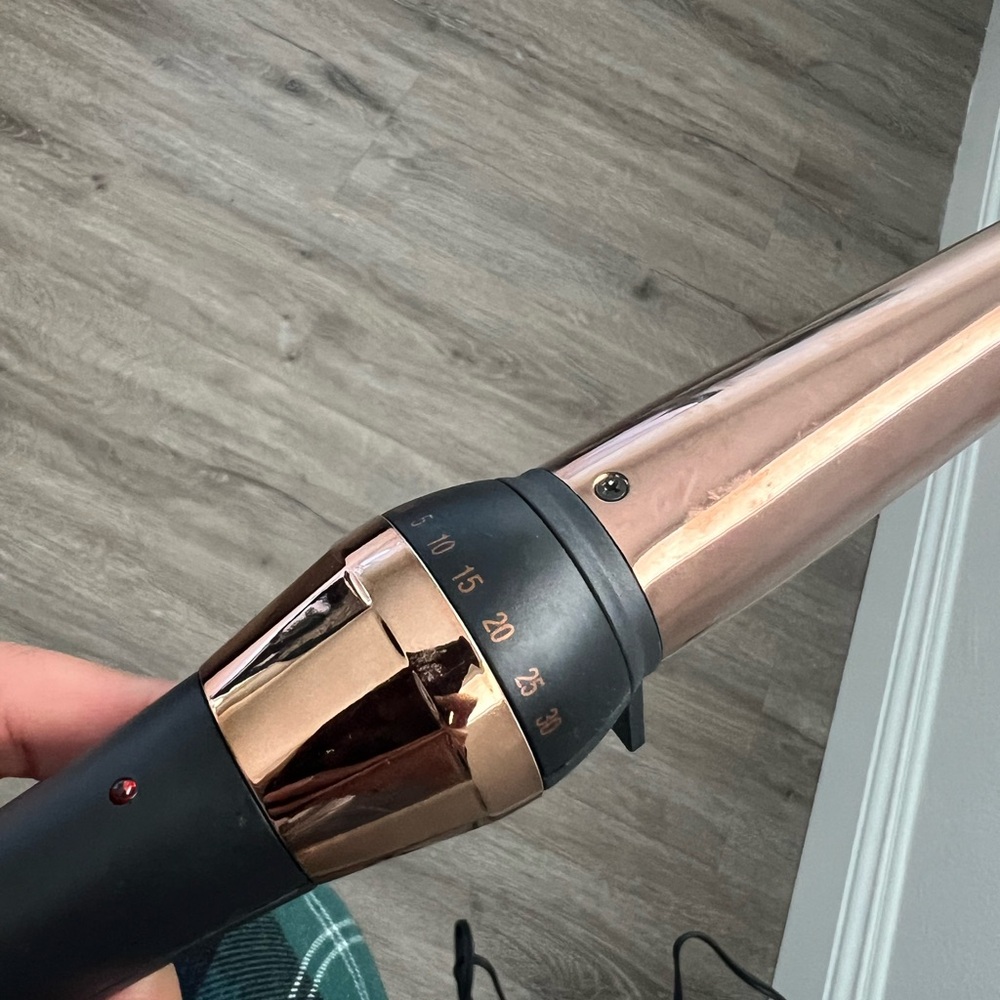 Infiniti pro rose gold wand by conair - Picture 2 of 3